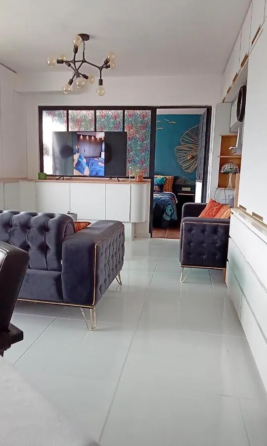 Апартаменты Liege Centre Mediacite Appartement Possible Parking Terrasse Immense 8Eme Pour 2 Personnes Бельгия